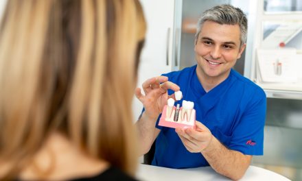 Poznati zagrebački stomatolog otkriva kako trajno riješiti problem zuba koji nedostaju